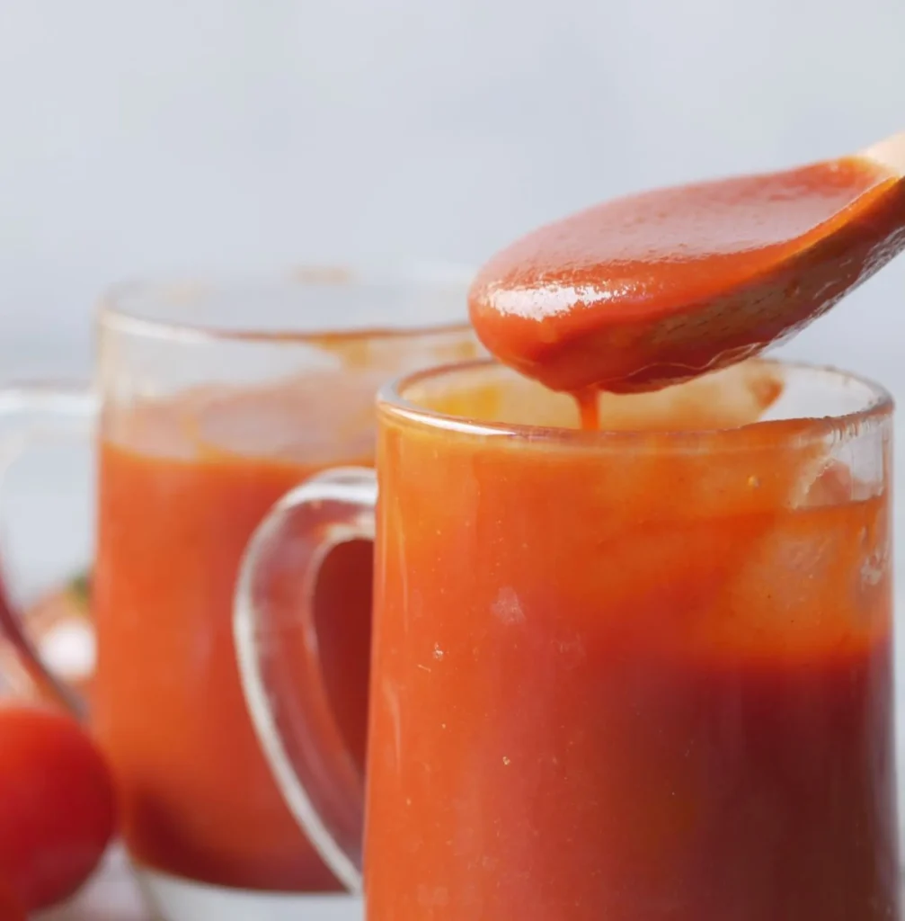 Passata di pomodoro fatta in casa Passata di pomodoro fatta in casa