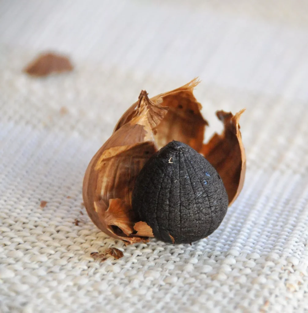 Aglio nero: Origini e proprietà Aglio nero