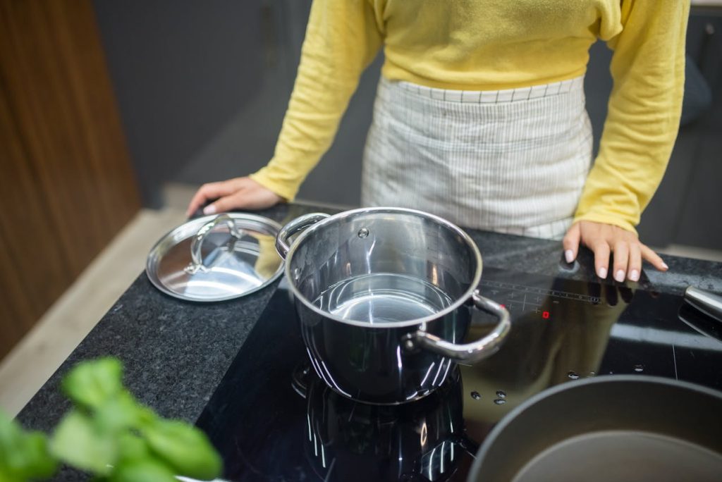 Cucinare con piano ad induzione