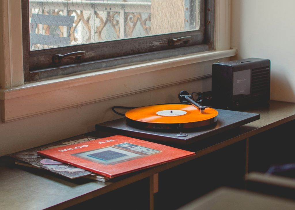 Vinile arancione su stereo