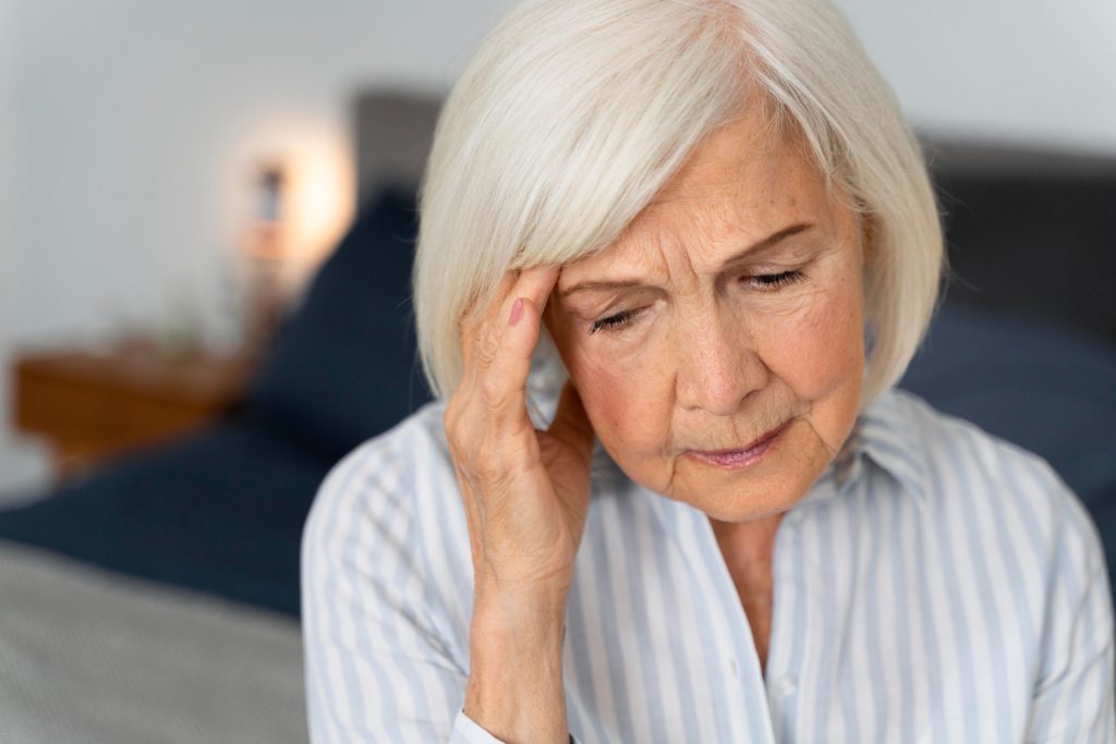Velocità nel parlare: il primo segnale di Alzheimer secondo recenti studi I segnali di Alzheimer nel parlato.