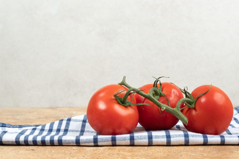 Perché i pomodori perdono il 70% del sapore in frigorifero: la scoperta dei ricercatori Come conservare i pomodori.