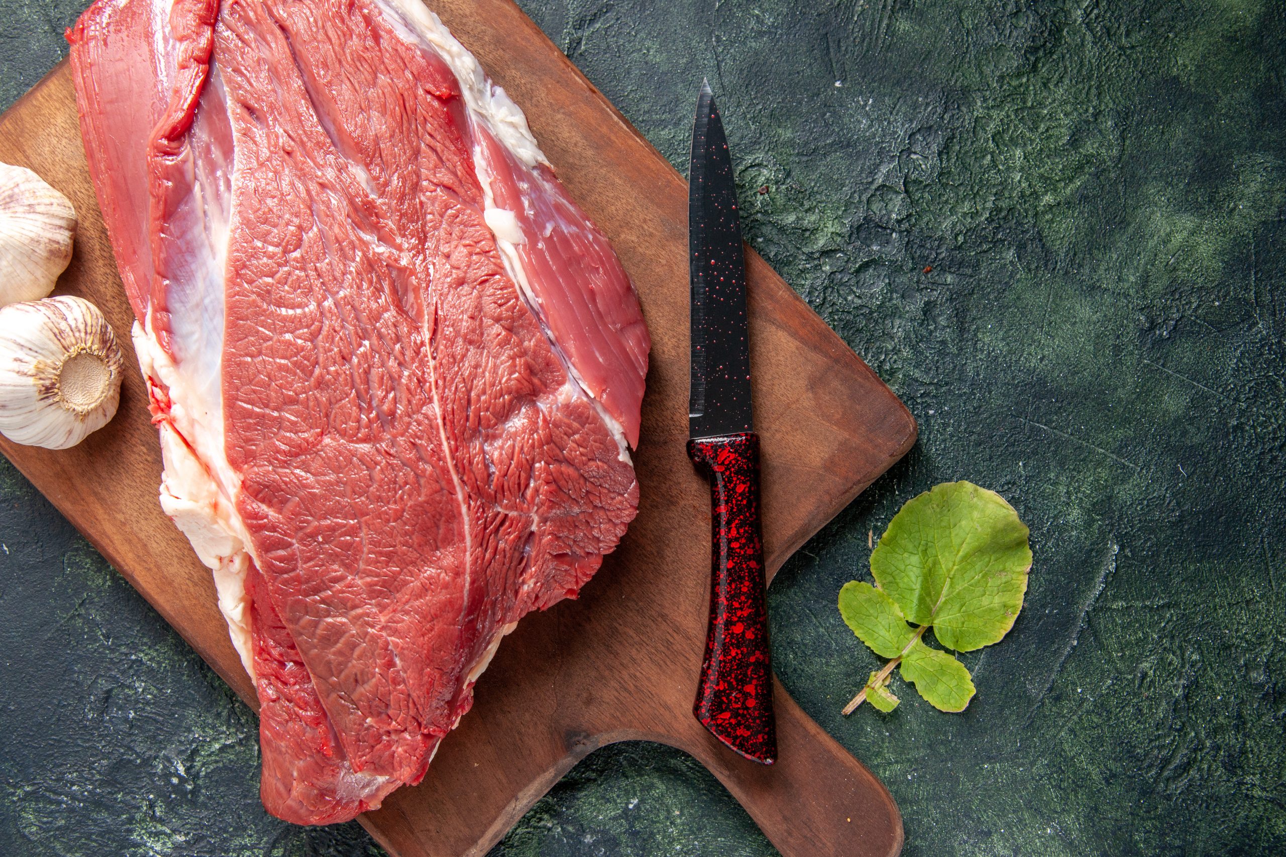 Carne Cruda (fonte: FreePik)