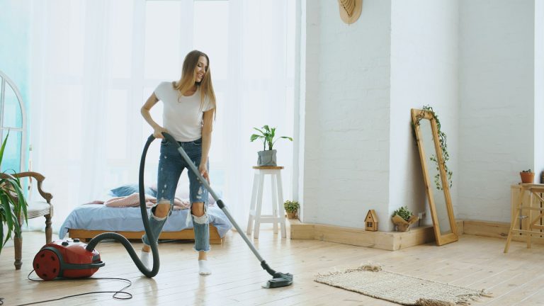 Pulizie di primavera: perché le facciamo e perché fanno bene Pulizie di primavera
