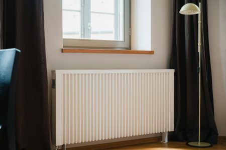 Riscaldamento 2026: spegni il giorno giusto e risparmi fino al 15% in bolletta Termosifone grande
