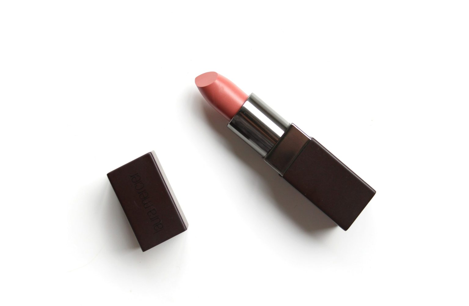 Un rossetto rosa