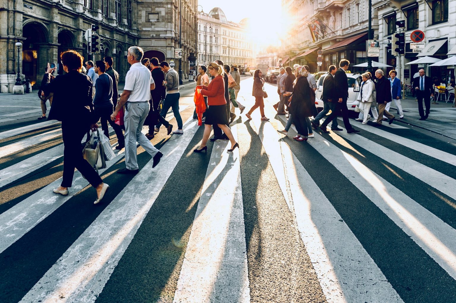 Persone che camminano